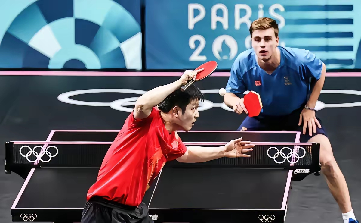 英国乒乓球队鏖战奥地利乒乓球队，樊振东完成帽子戏法