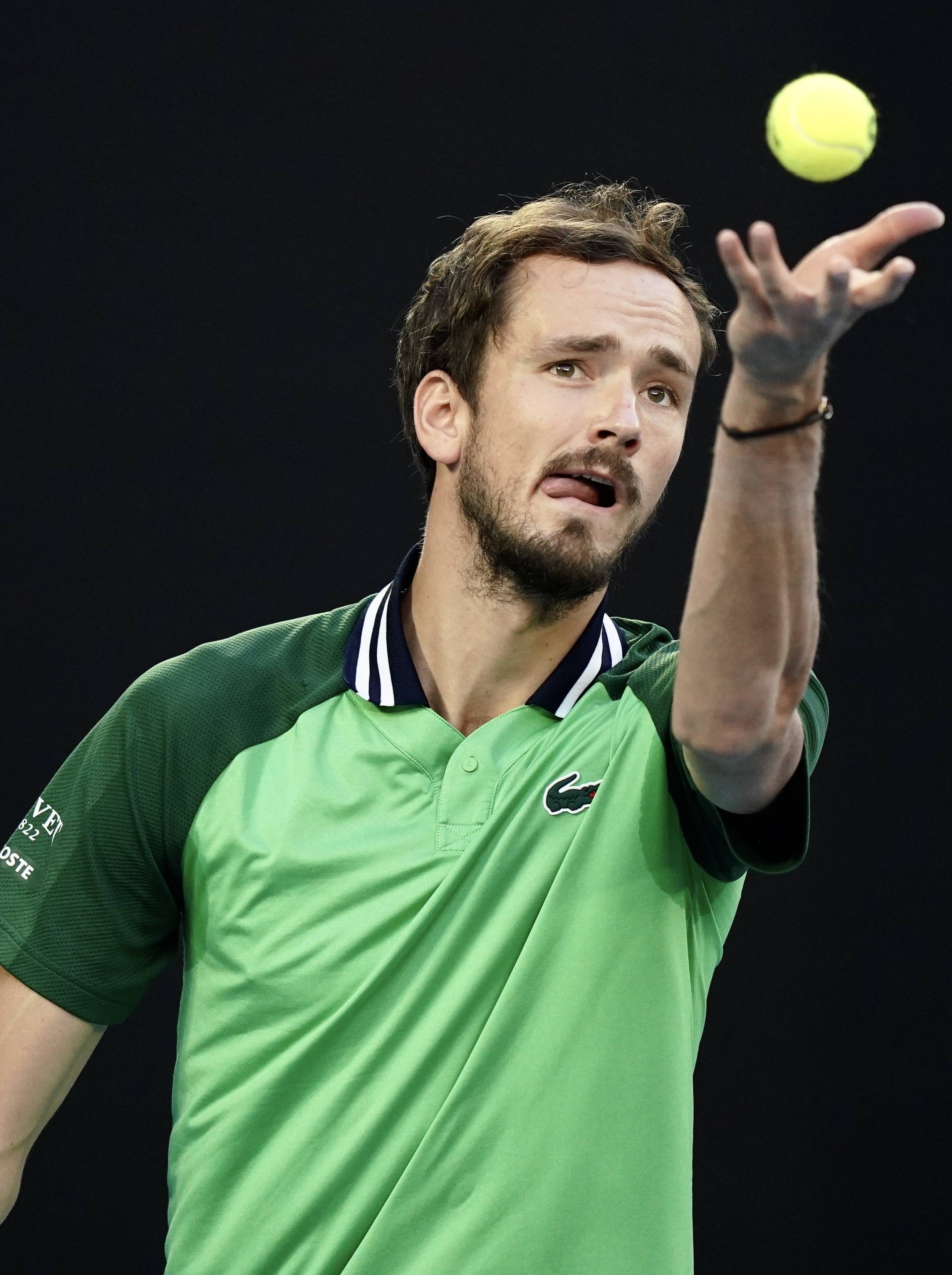 日本网球队爆冷世界网球队，梅德韦杰夫打破历史纪录的简单介绍