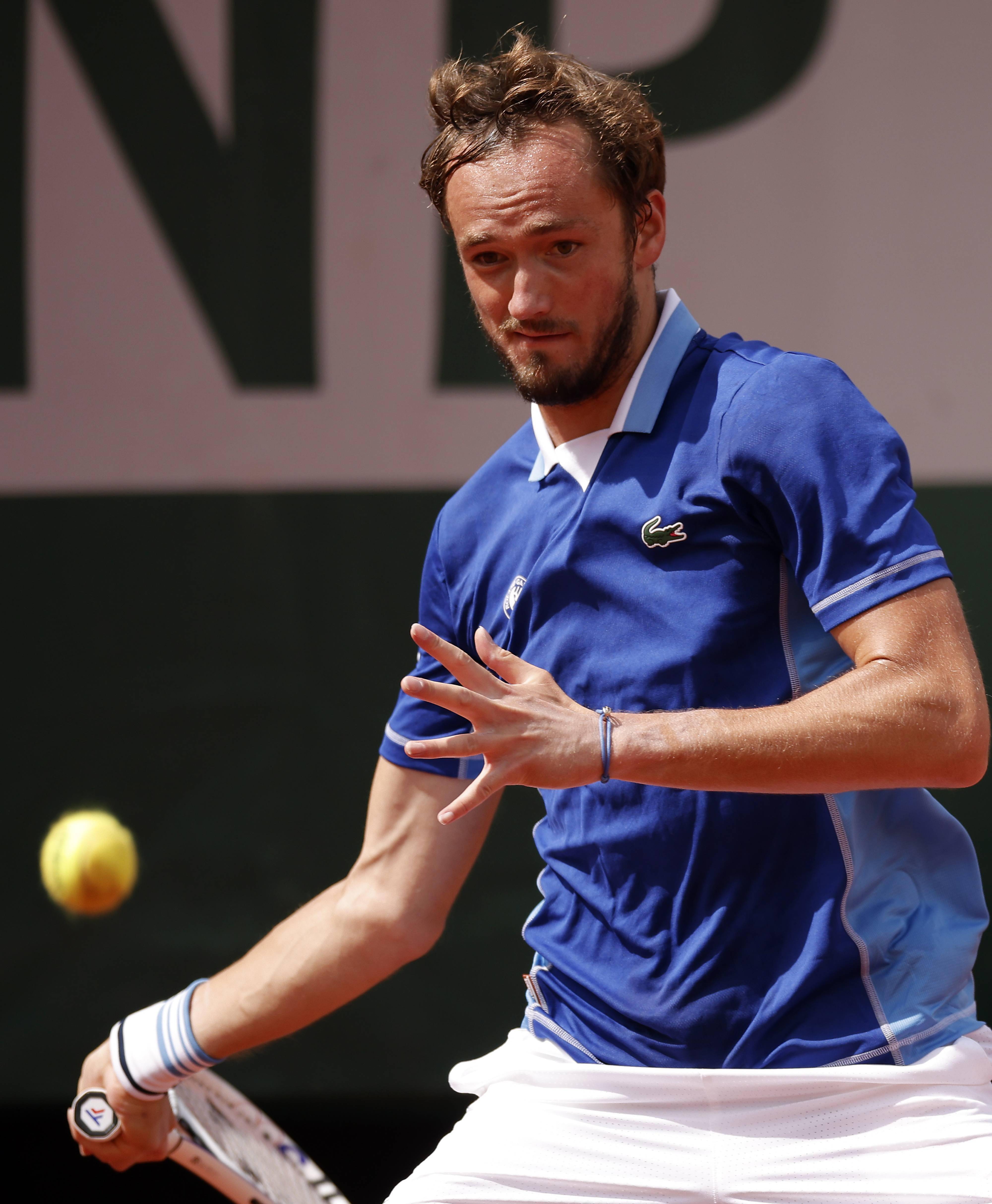 美国网球队绝地反击法国网球队，梅德韦杰夫高光表现