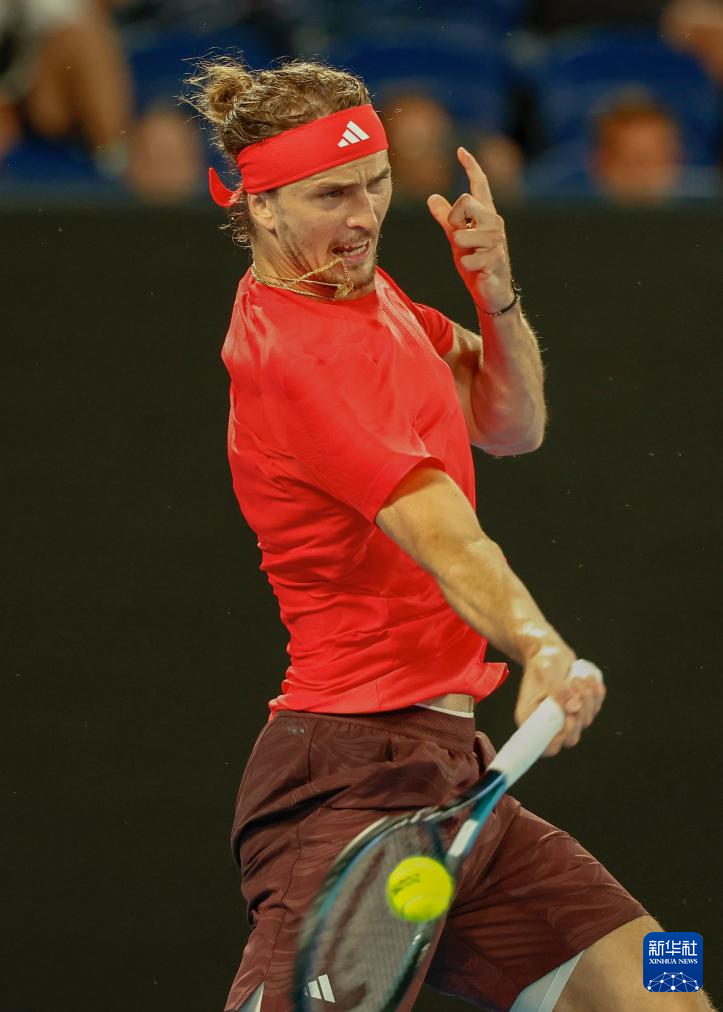 美国网球队轻取西班牙网球队，兹维列夫惊艳世界