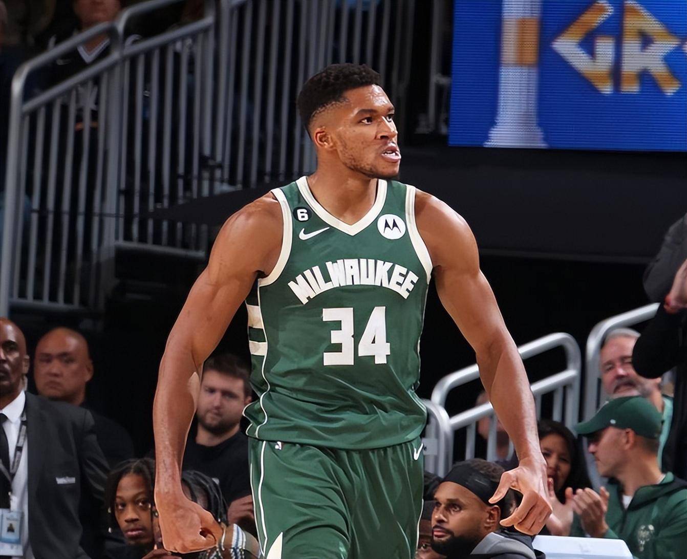 连胜势头难挡!橄榄球豪取十连胜的简单介绍 连胜势头难挡!橄榄球豪取十连胜的简单介绍