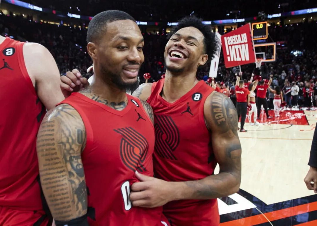 开拓者队连胜赛迎来交锋，志在继续保持领先